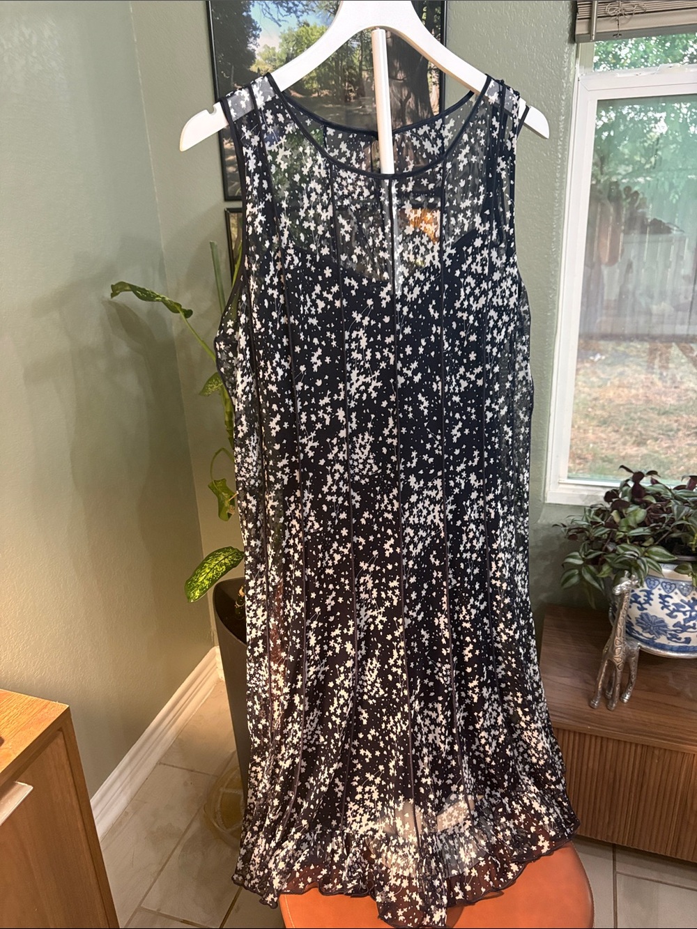 Jessica Howard Black & White Starprint Sleeveless Shift Dress